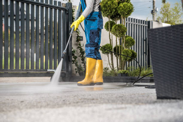 Why Choose Our Certified Pressure Washing Experts for Your Project Needs in Rossville, IL?